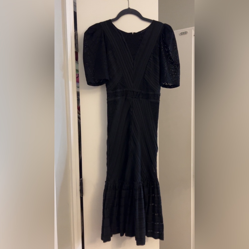Women’s beautiful bcbgMaxAzria black lace elegant dress